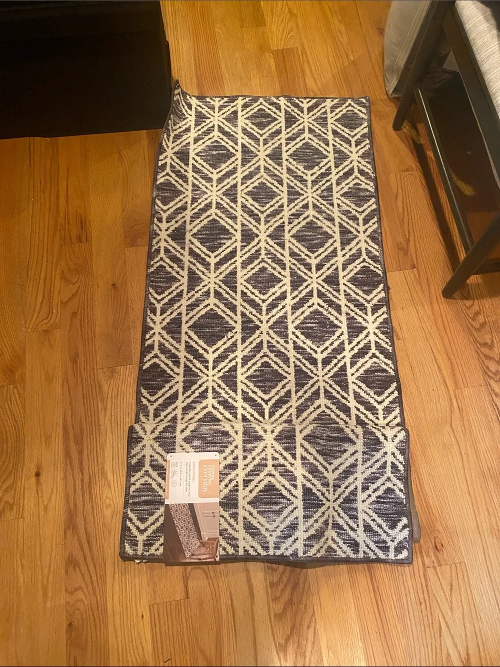 Today only NWT Gray and Cream Geometric Accent Rug